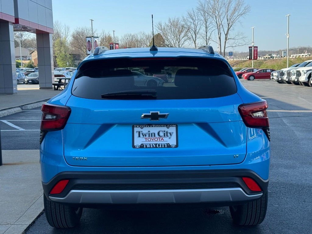 Chevrolet Trax Vehicle Image 6