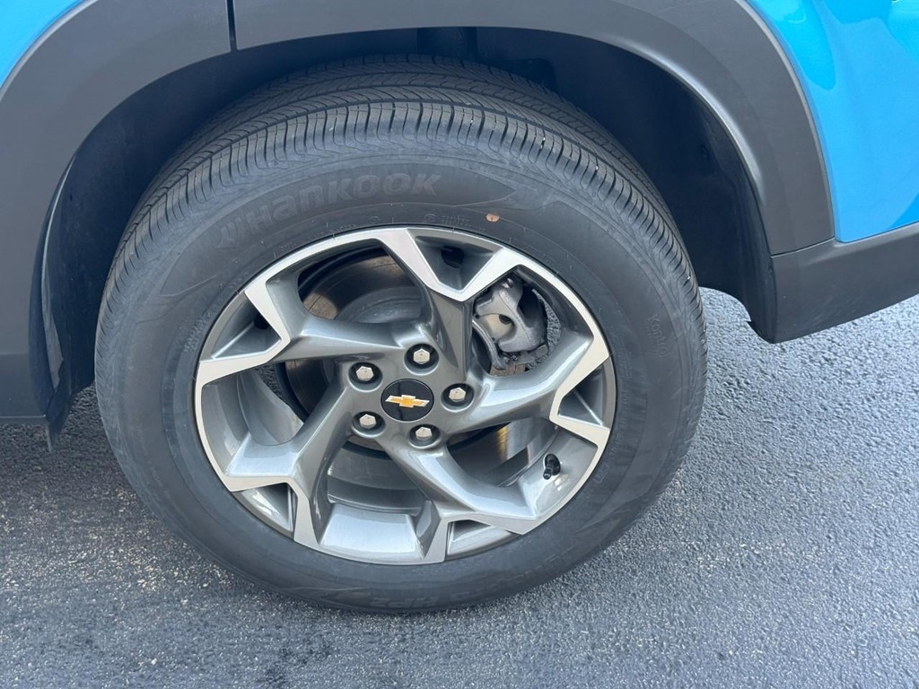 Chevrolet Trax Vehicle Image 8