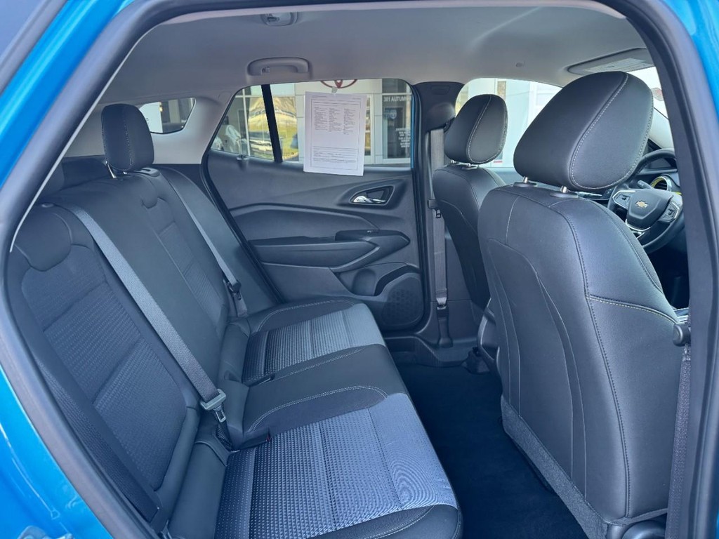 Chevrolet Trax Vehicle Image 11