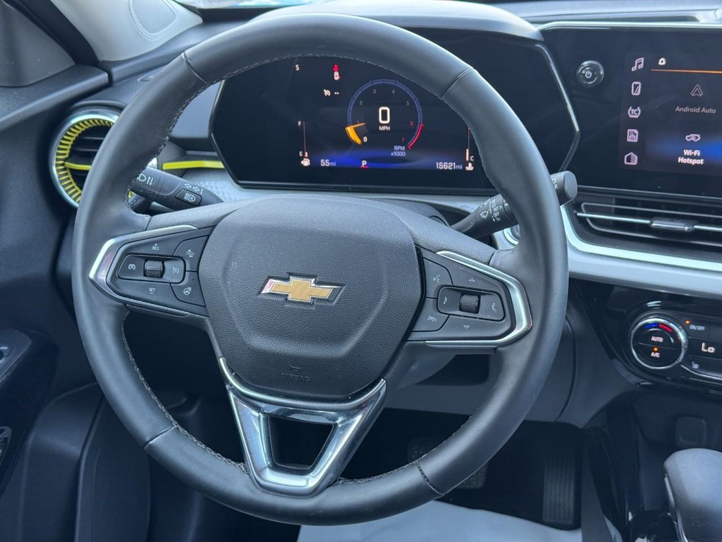 Chevrolet Trax Vehicle Image 13