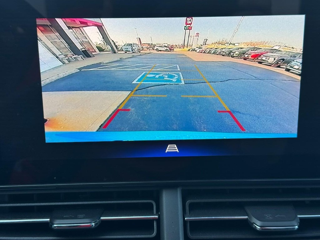 Chevrolet Trax Vehicle Image 22