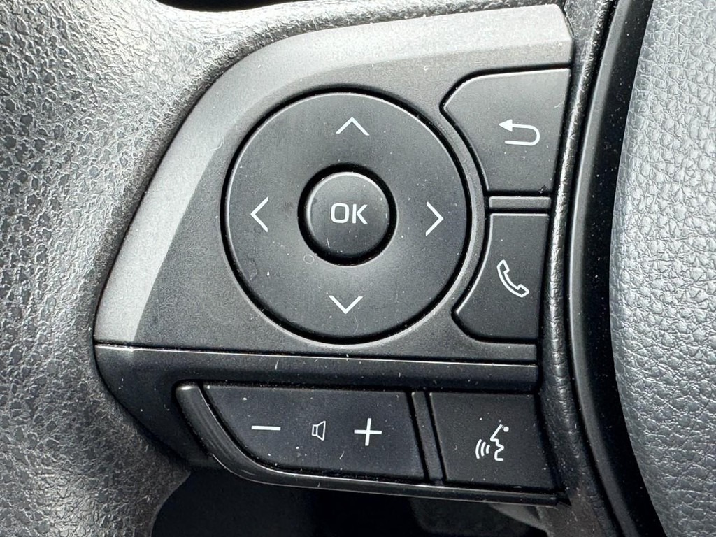 Toyota RAV4 Vehicle Image 17