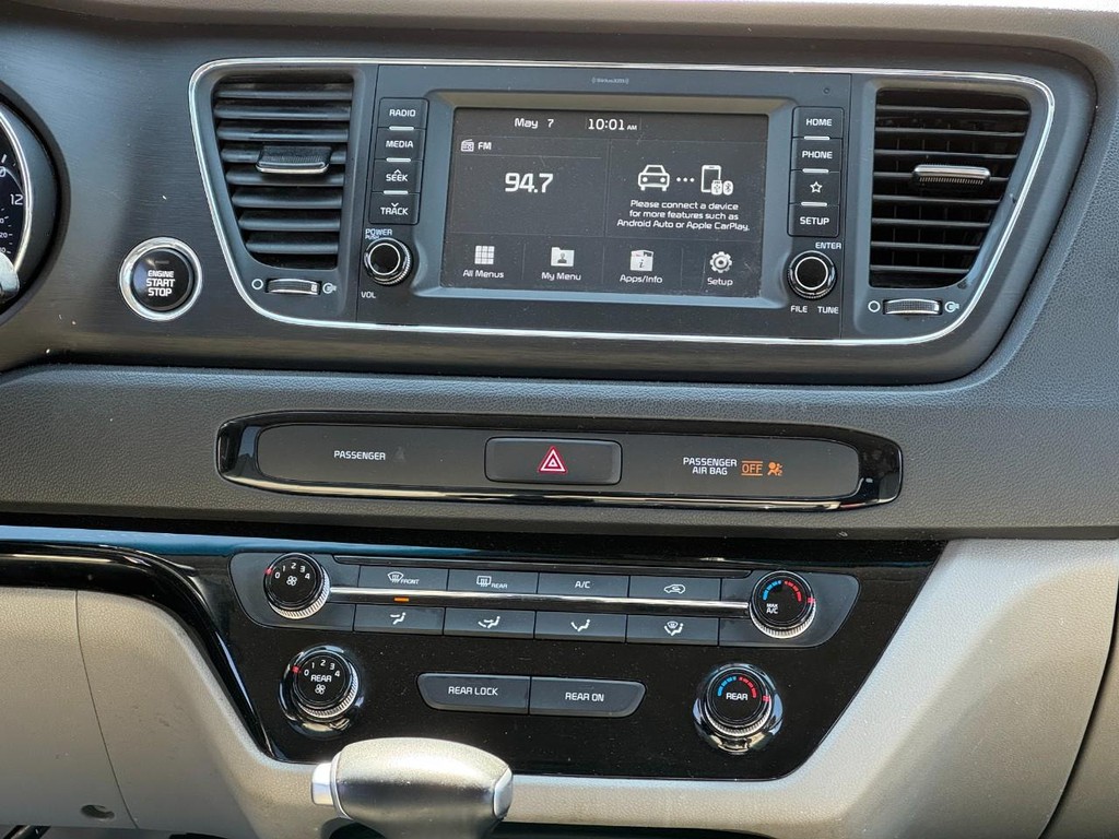 Kia Sedona Vehicle Image 14