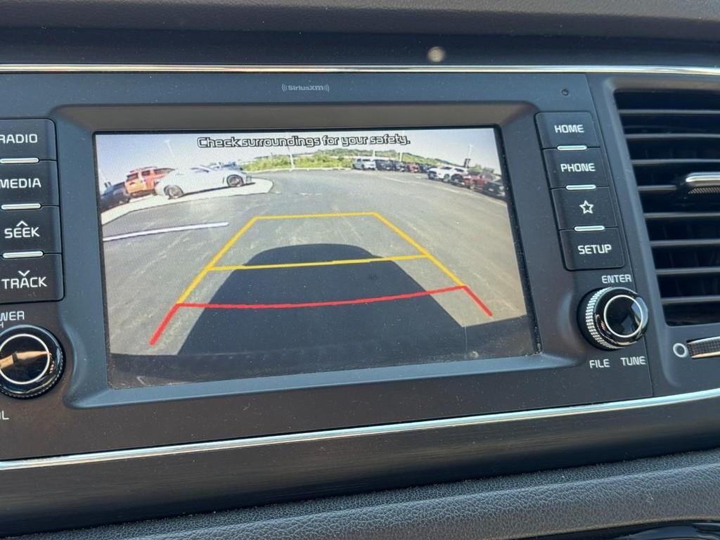Kia Sedona Vehicle Image 22