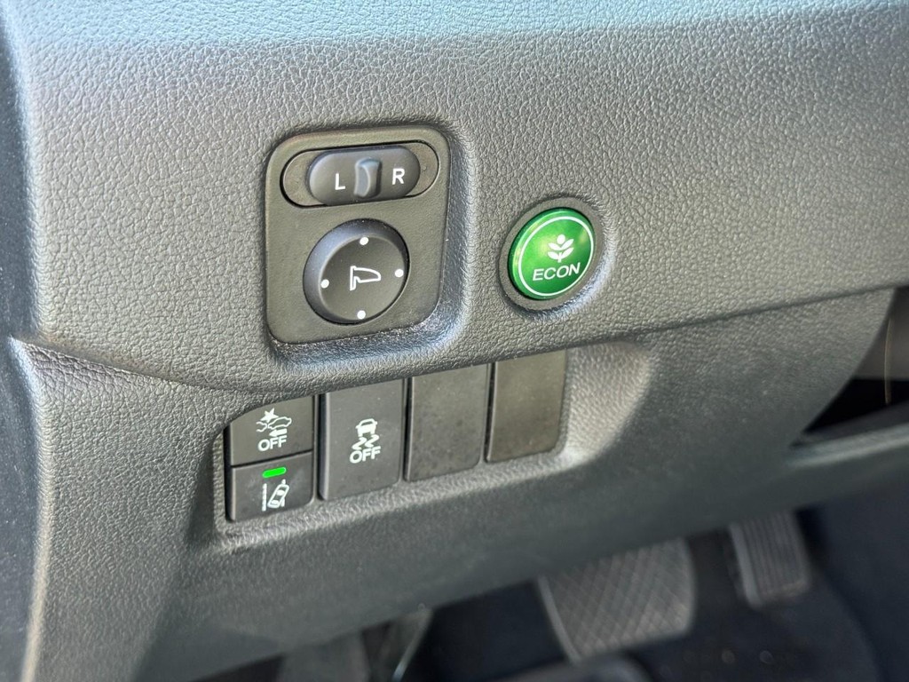 Honda Pilot Vehicle Image 16