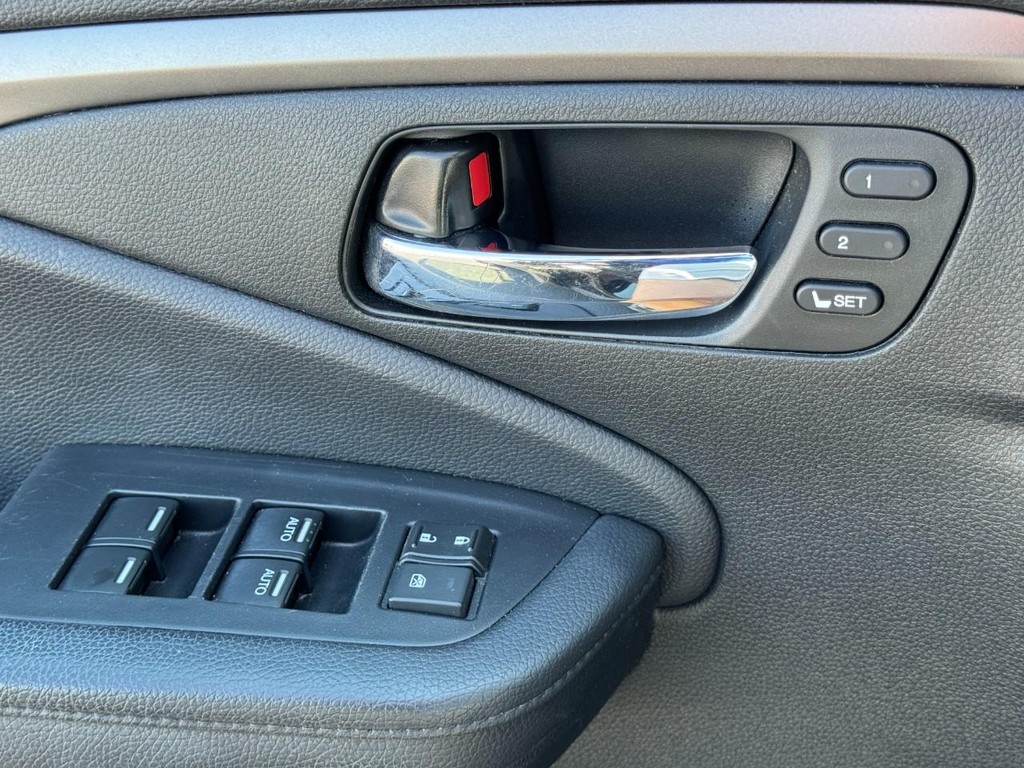 Honda Pilot Vehicle Image 23