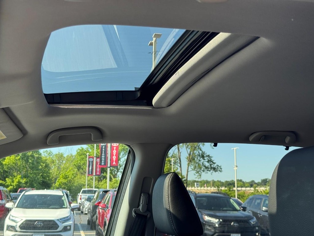 Honda Pilot Vehicle Image 24