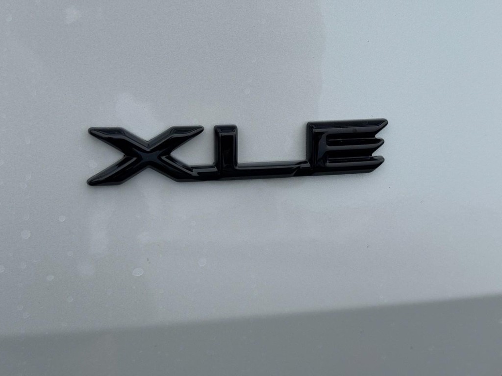 Toyota Grand Highlander Vehicle Image 4