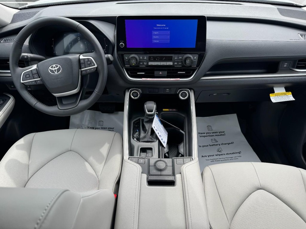 Toyota Grand Highlander Vehicle Image 7