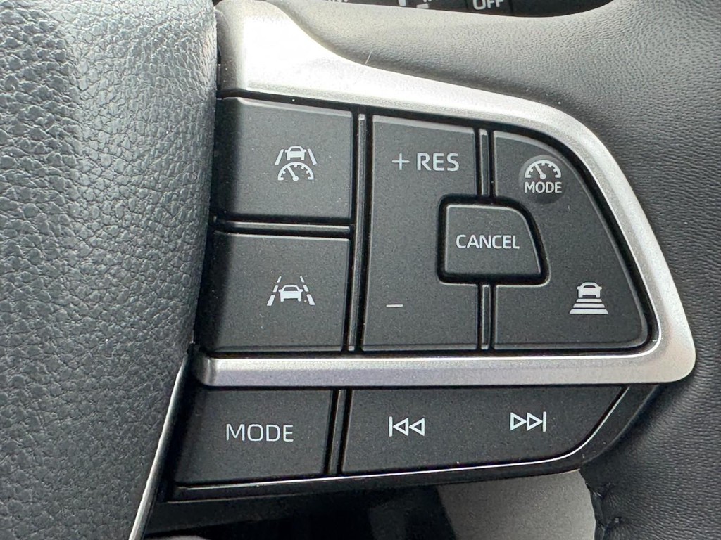 Toyota Grand Highlander Vehicle Image 13