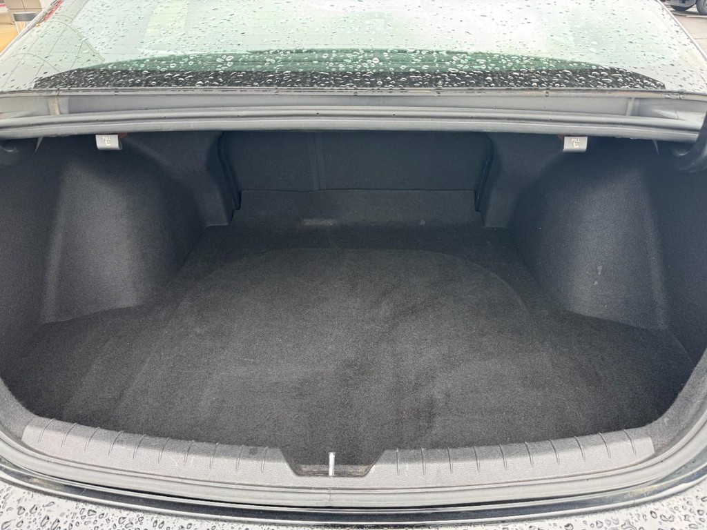 Kia K5 Vehicle Image 4