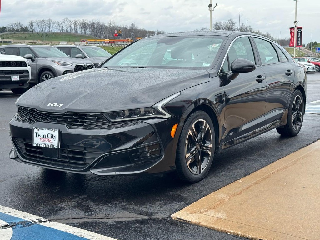 Kia K5 Vehicle Image 10