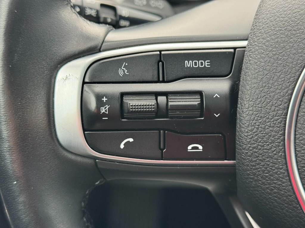 Kia K5 Vehicle Image 18