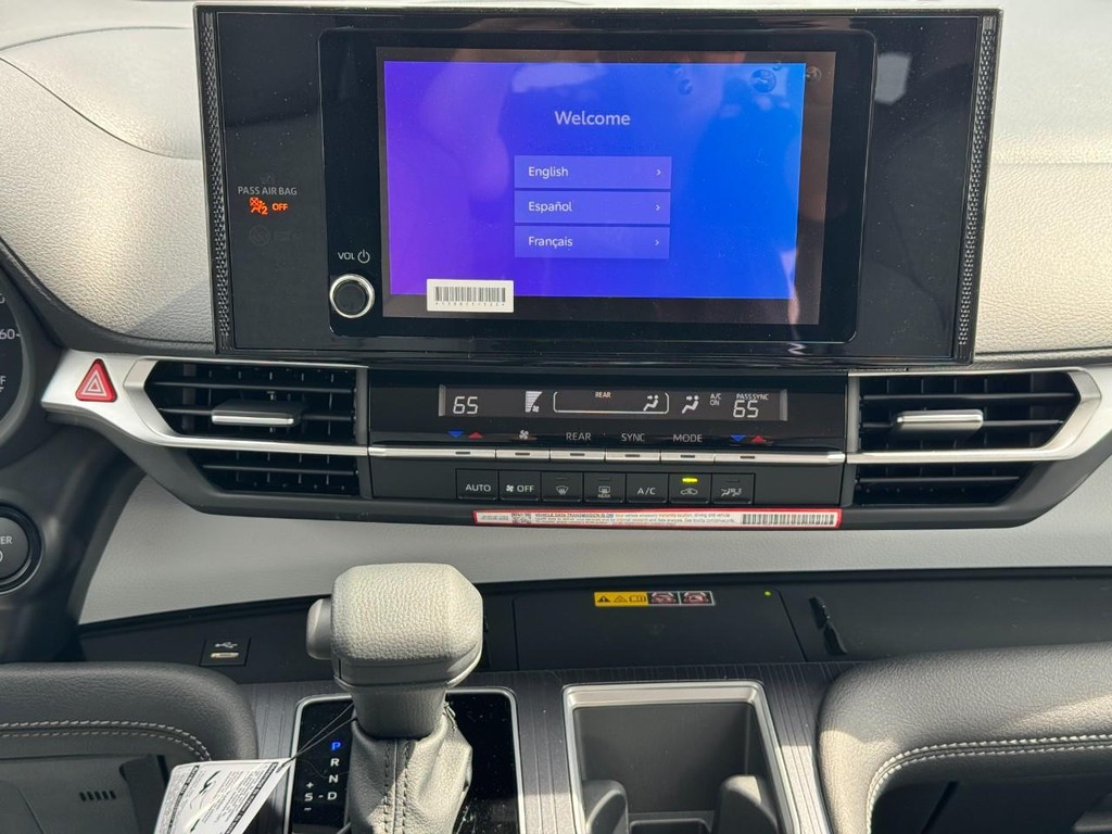 Toyota Sienna Vehicle Image 10