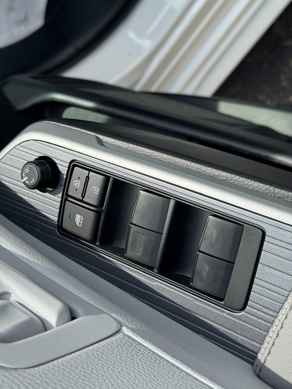 Toyota Sienna Vehicle Image 11