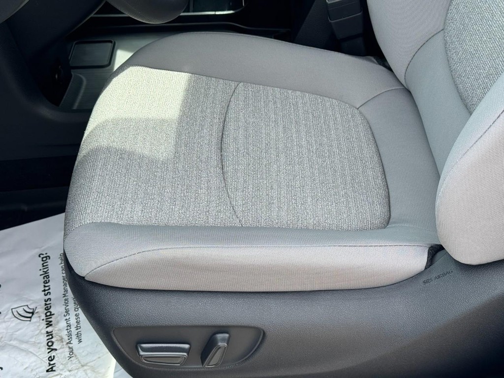 Toyota Sienna Vehicle Image 12