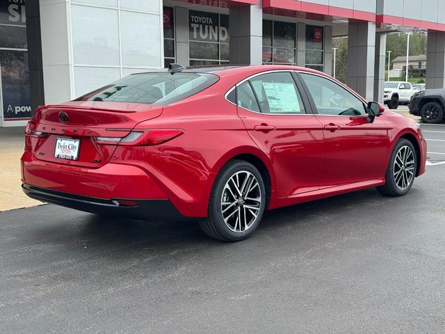 Toyota Camry Vehicle Image 3