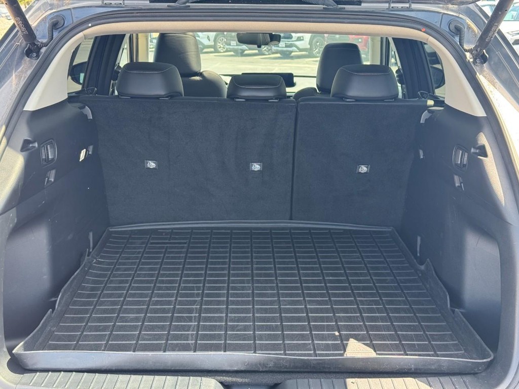 Mazda CX-50 Vehicle Image 4