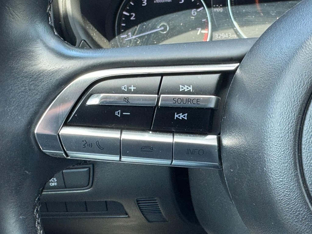 Mazda CX-50 Vehicle Image 16