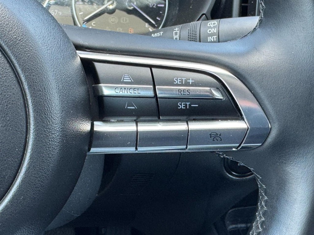 Mazda CX-50 Vehicle Image 17