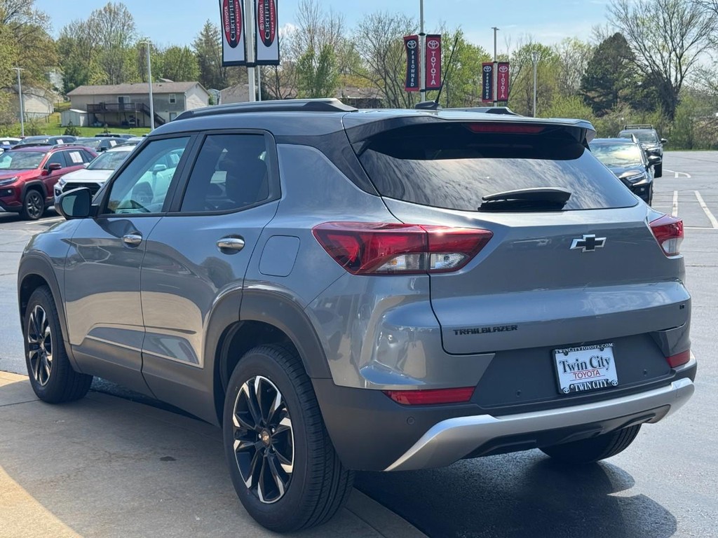 Chevrolet TrailBlazer Vehicle Image 6