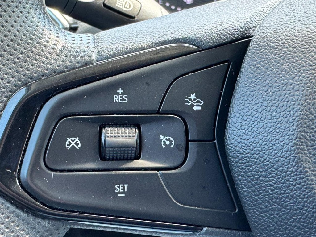 Chevrolet TrailBlazer Vehicle Image 17