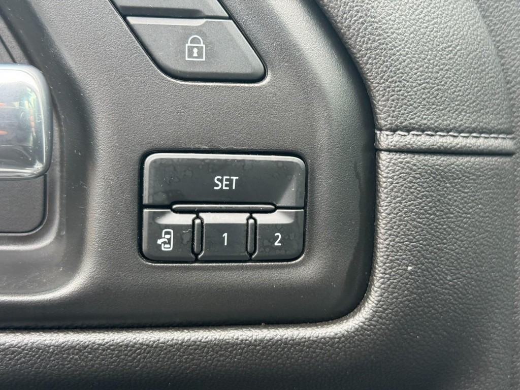 Chevrolet Silverado 1500 Vehicle Image 17