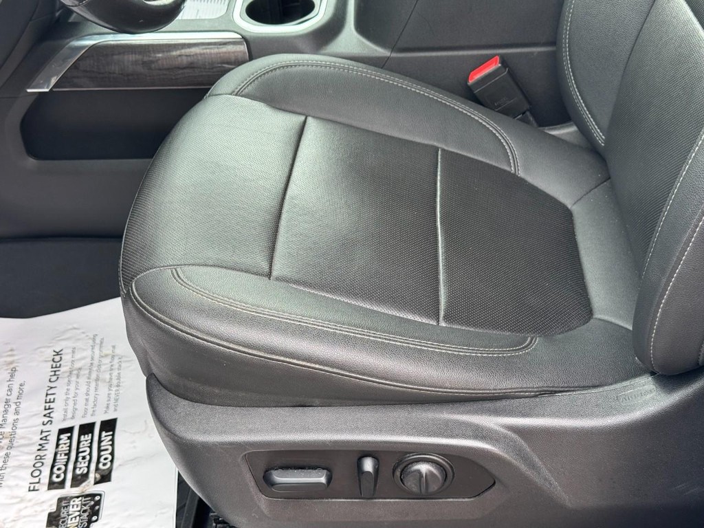 Chevrolet Silverado 1500 Vehicle Image 18