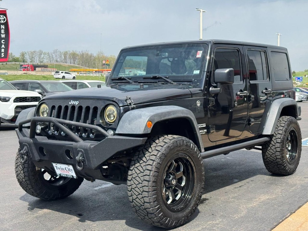 Jeep Wrangler Unlimited Vehicle Image 8