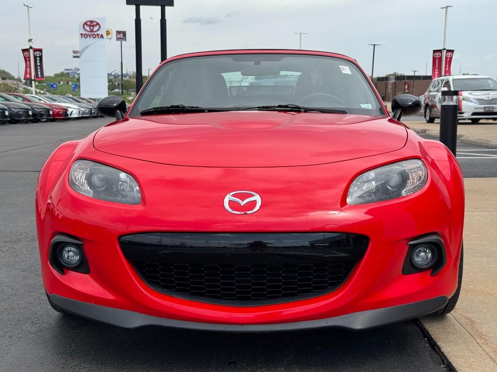 Mazda MX-5 Miata Vehicle Image 10