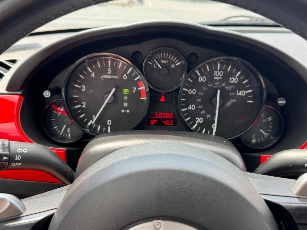 Mazda MX-5 Miata Vehicle Image 18