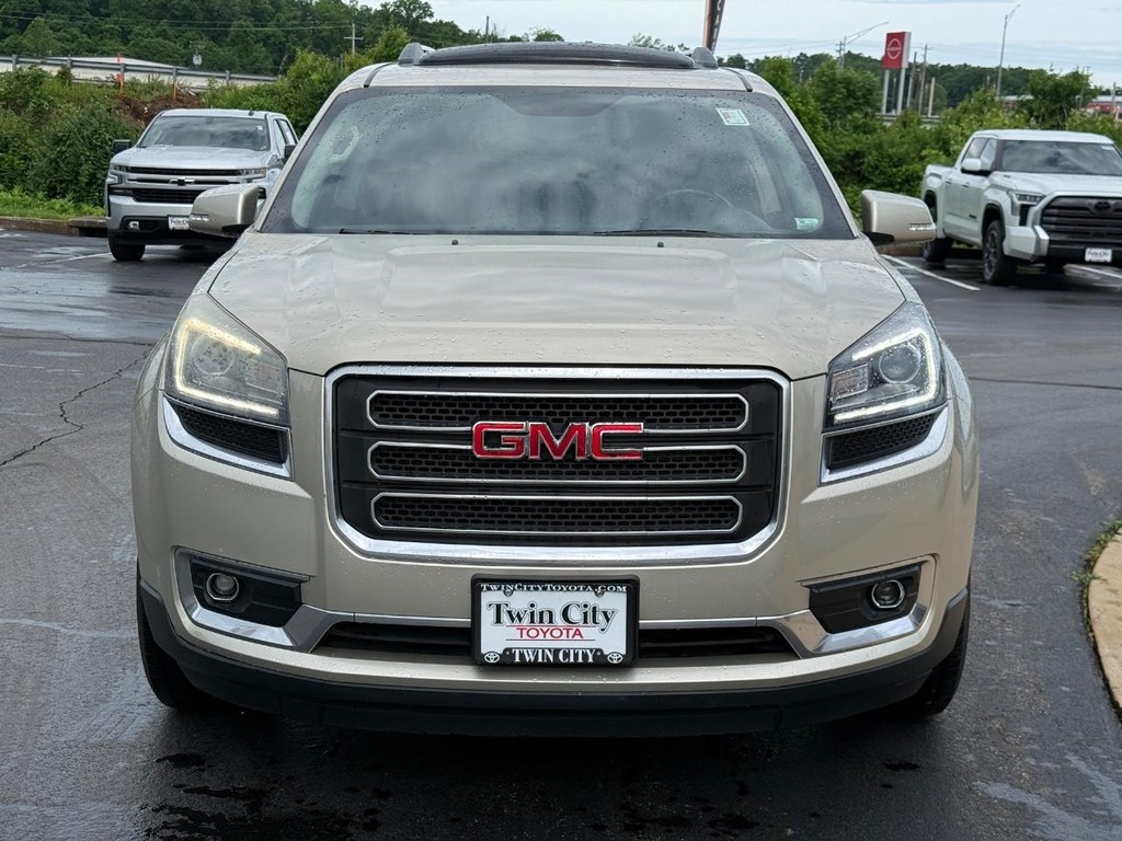 GMC Acadia Vehicle Image 9