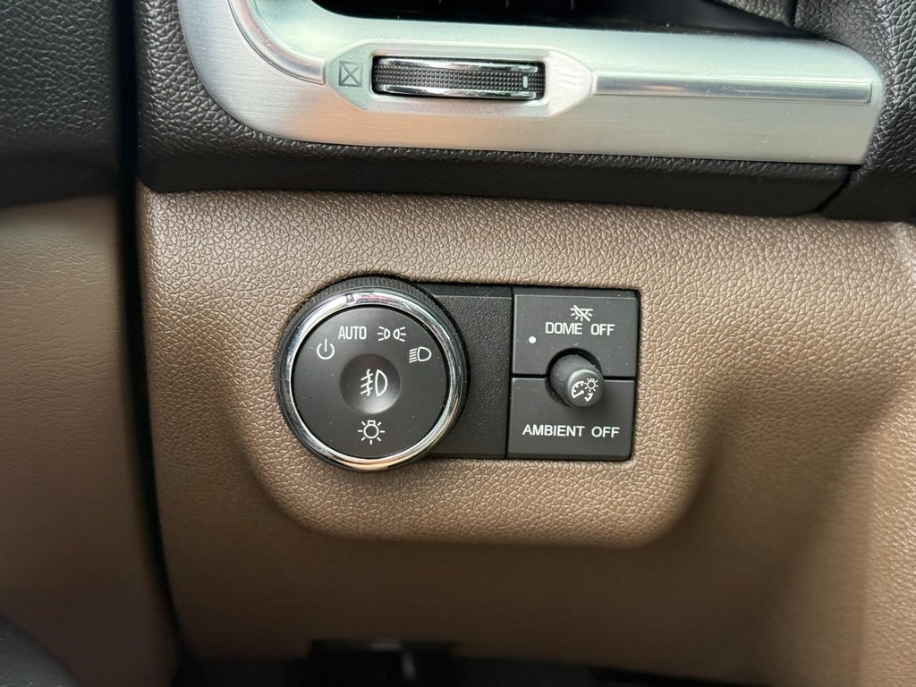 GMC Acadia Vehicle Image 20