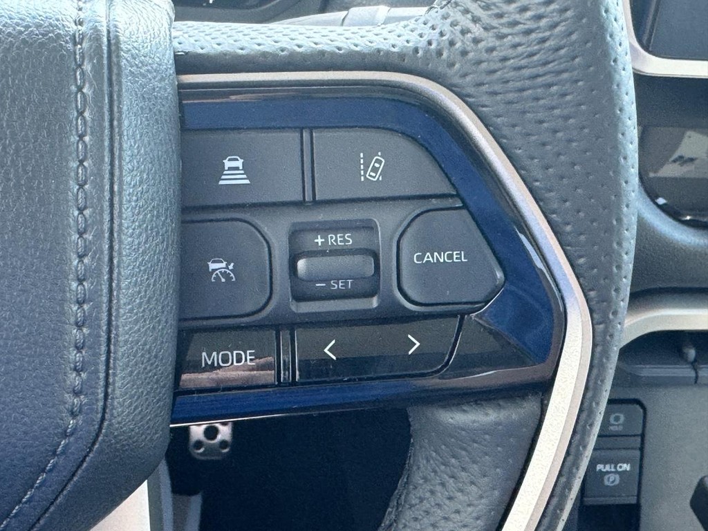 Toyota Tundra 4WD Vehicle Image 18