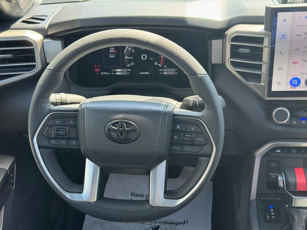 Toyota Tundra 4WD Vehicle Image 14