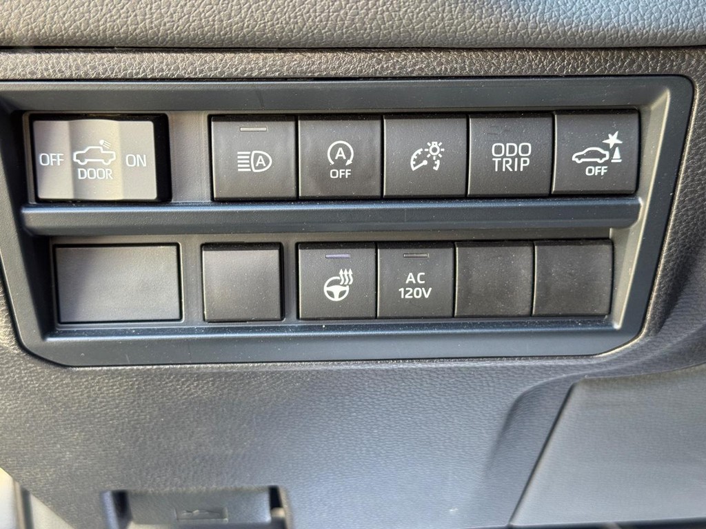 Toyota Tundra 4WD Vehicle Image 19