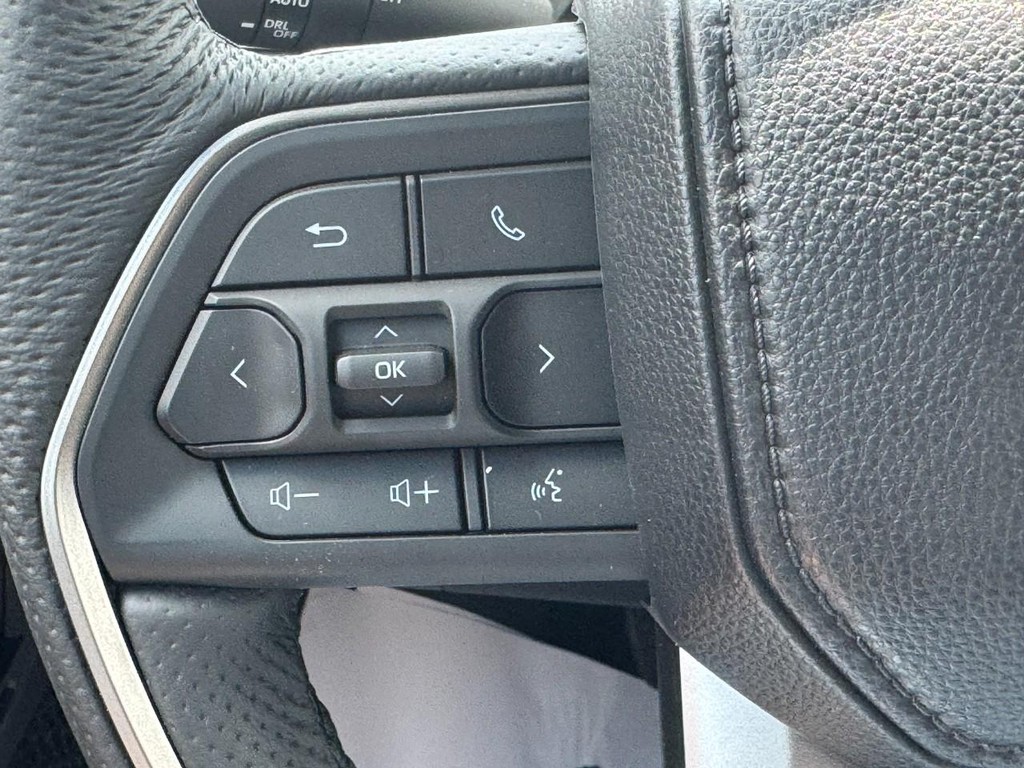 Toyota Tacoma 4WD Vehicle Image 17