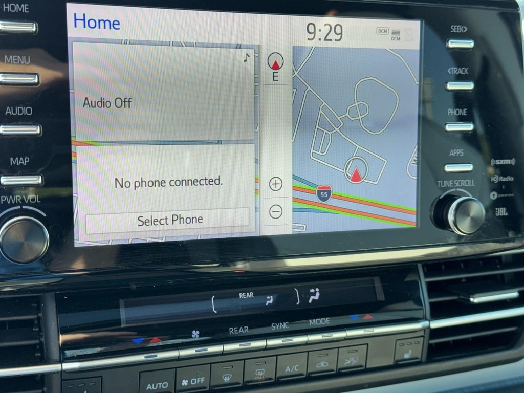 Toyota Sienna Vehicle Image 22