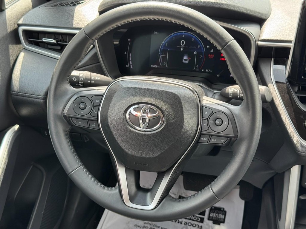 Toyota Corolla Cross Vehicle Image 13