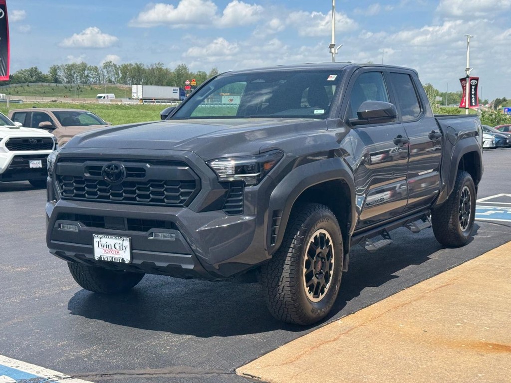 Toyota Tacoma 4WD Vehicle Image 7