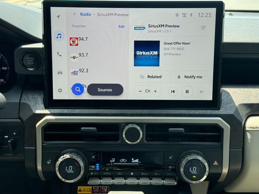 Toyota Tacoma 4WD Vehicle Image 13