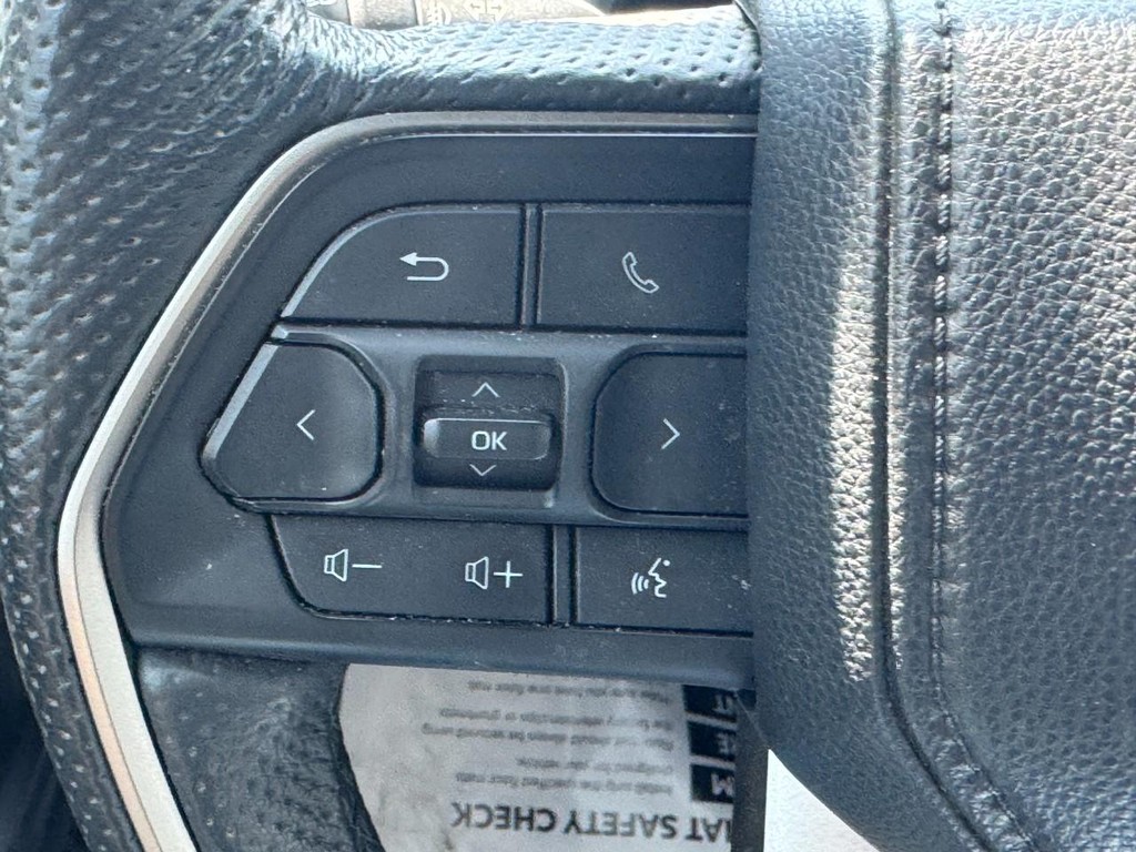 Toyota Tacoma 4WD Vehicle Image 16