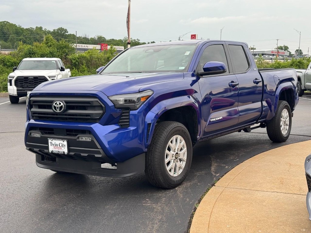 Toyota Tacoma 4WD Vehicle Image 8