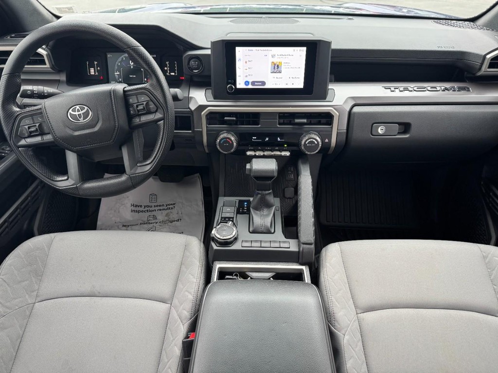 Toyota Tacoma 4WD Vehicle Image 12