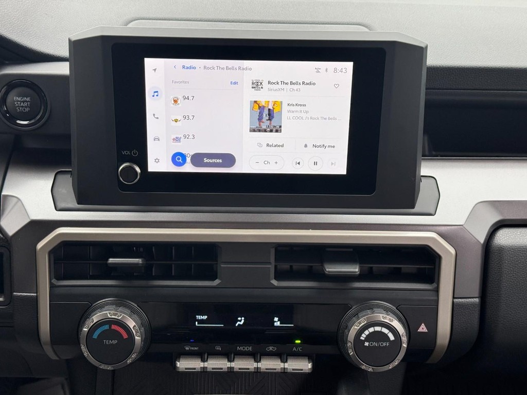 Toyota Tacoma 4WD Vehicle Image 14