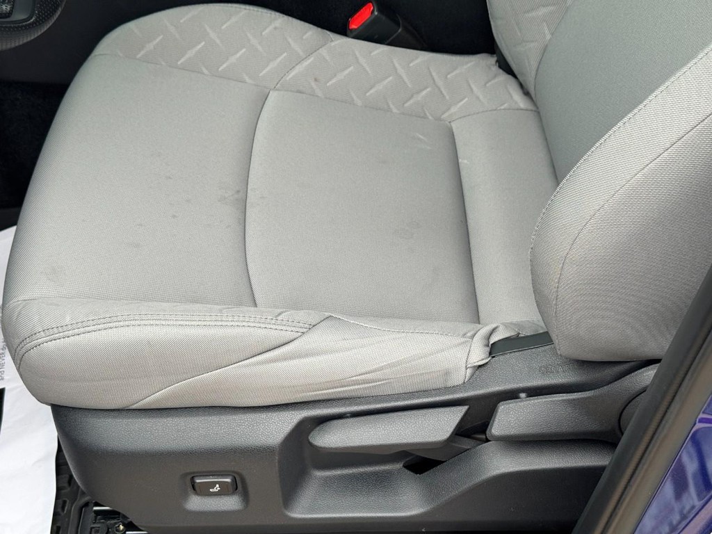 Toyota Tacoma 4WD Vehicle Image 16