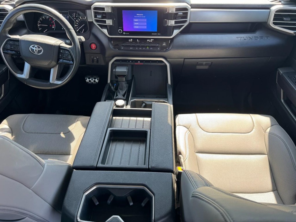 Toyota Tundra 4WD Vehicle Image 11
