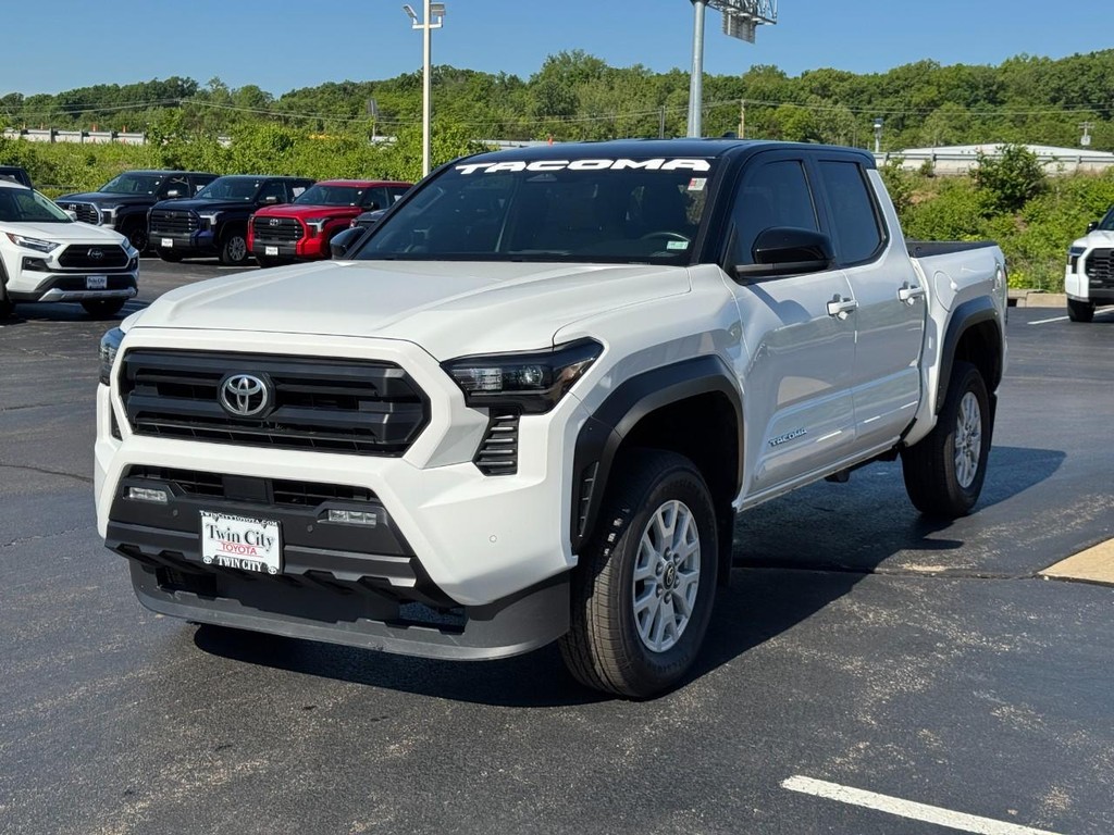 Toyota Tacoma 4WD Vehicle Image 8