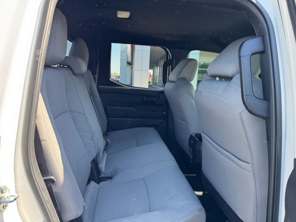 Toyota Tacoma 4WD Vehicle Image 10