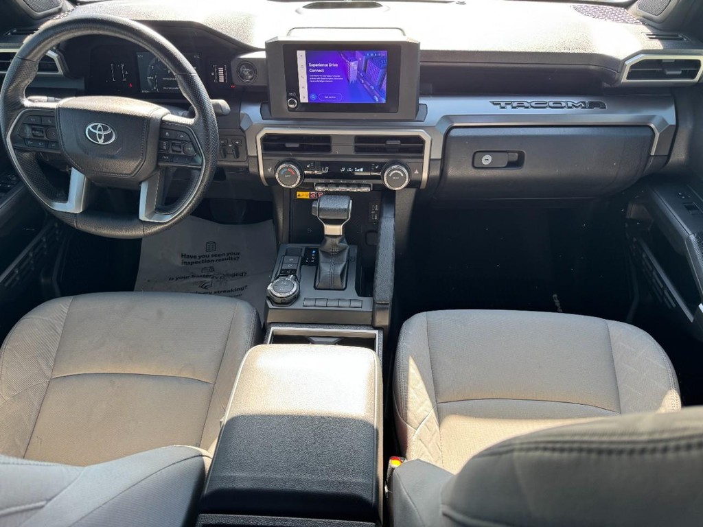 Toyota Tacoma 4WD Vehicle Image 11